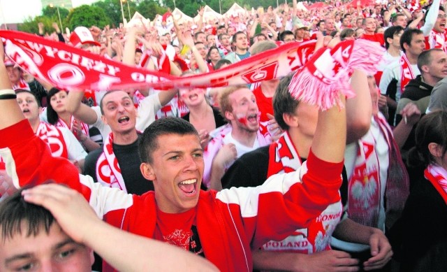 Podczas mistrzostw Europy w 2008 roku Plac Zebrań Ludowych w Gdańsku pękał w szwach, kiedy grali Polacy