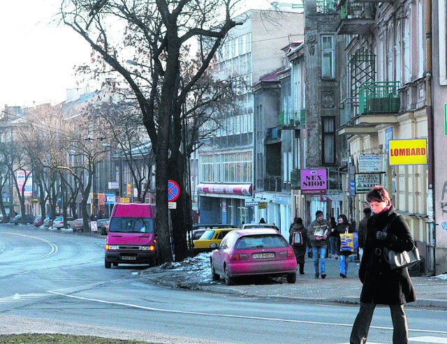 Na przedostatniej, dwudziestej pocztówce z naszej kolekcji prezentujemy ulicę Zamojską w Lublinie.