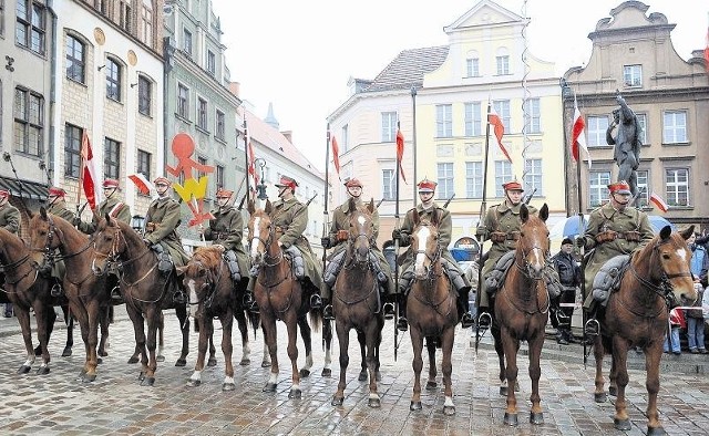 Jednym ze stałych elementów obchodów 11 Listopada w Poznaniu jest parada ułanów