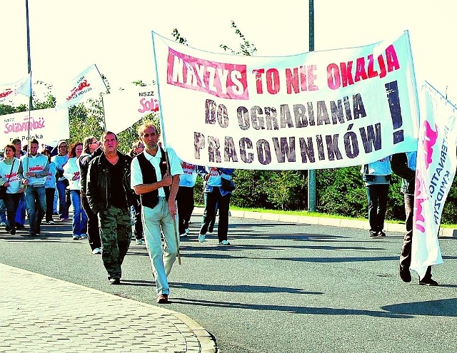 Związkowcy protestowali przeciwko agencjom pracy.