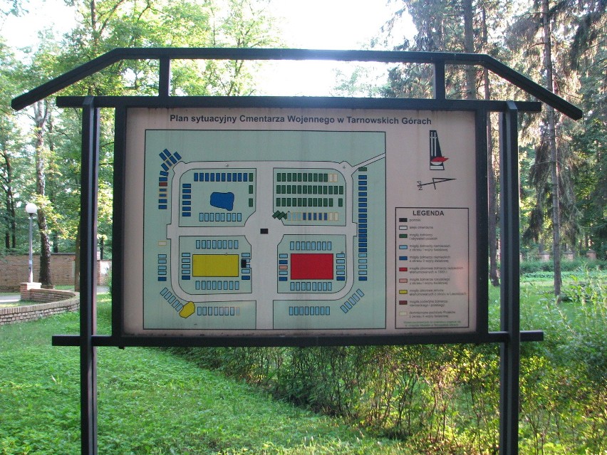 Ofiary internowania obozu w Lasowicach ekshumowano i...