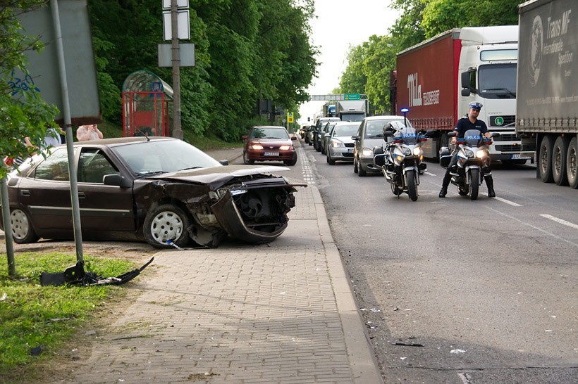 Zderzenie czterech pojazdów na al. Warszawskiej (FOTO)