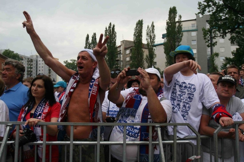 Bielsko-Biała świętuje awans Podbeskidzia do ekstraklasy [ZDJĘCIA I WIDEO]