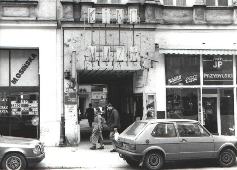 Kino Muza mieści się przy ul. Święty Marcin 30.