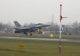 F-16 wylądował w Łodzi [ZDJĘCIA]