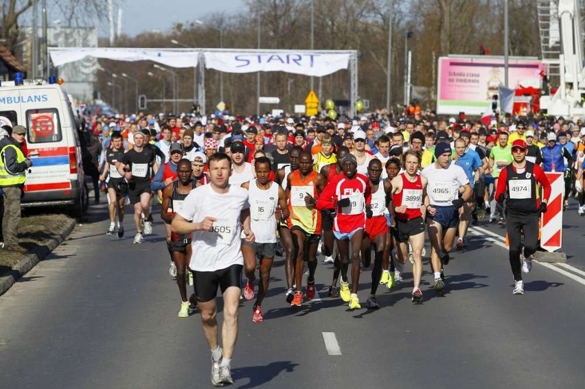 Półmaraton: Poznań przejęli biegacze [ZDJĘCIA]