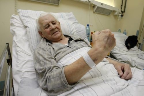 Zmiany w szpitalach. Sprawdź jakie opaski zakładają pacjentom we Wrocławiu  | Gazeta Wrocławska