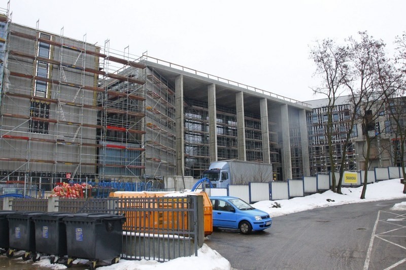 Nowy budynek sądu przy Hejmowskiego (obok Solnej)