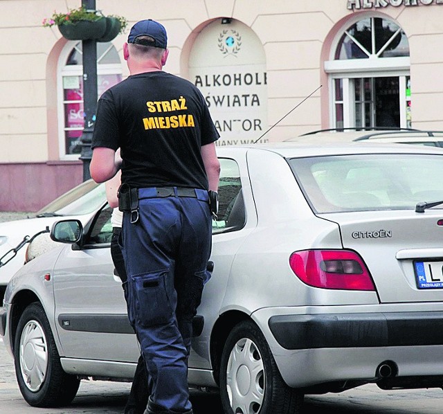 Od maja 2011 r. za brak opłaty parkingowej karze też Straż Miejska