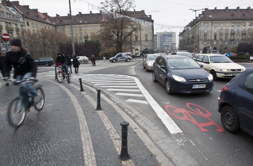 Wrocław: Wzdłuż Świdnickiej powstał pas dla rowerów