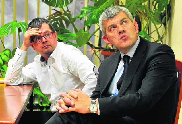 Kogo, jako swojego kandydata, wskaże komisja kwalifikacyjna, Macieja Polnego (z lewej) czy Roberta Terleckiego?