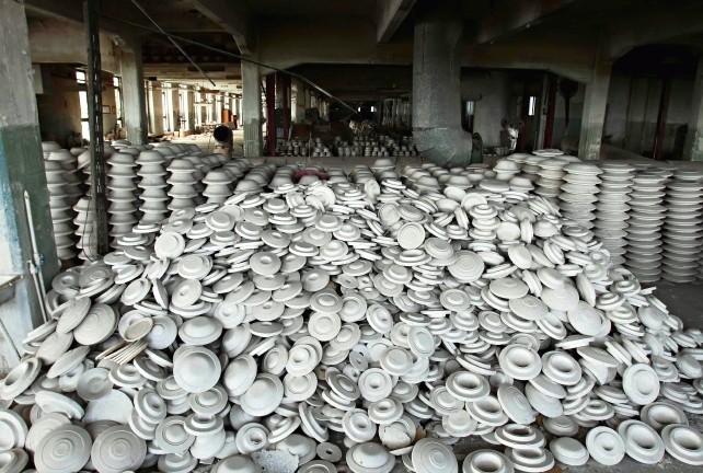 Fabryka porcelany Giesche: Okruchy śląskiej porcelany [ZDJĘCIA Z OPUSZCZONEJ FABRYKI]