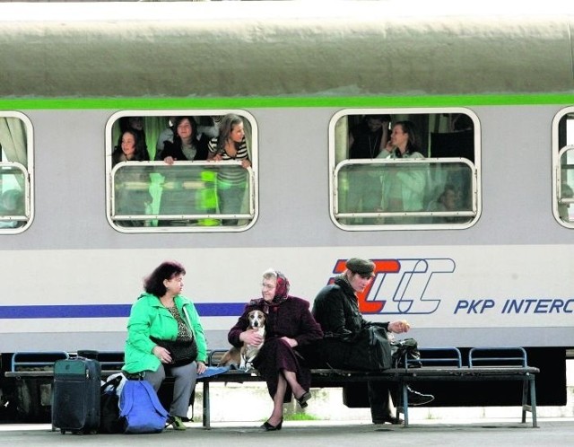 Za obsługę pociągu pospiesznego odpowiada spółka PKP Intercity