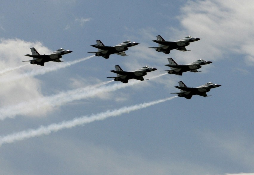 Wielkopolskie niebo należy do wojskowych F-16 i Herculesów