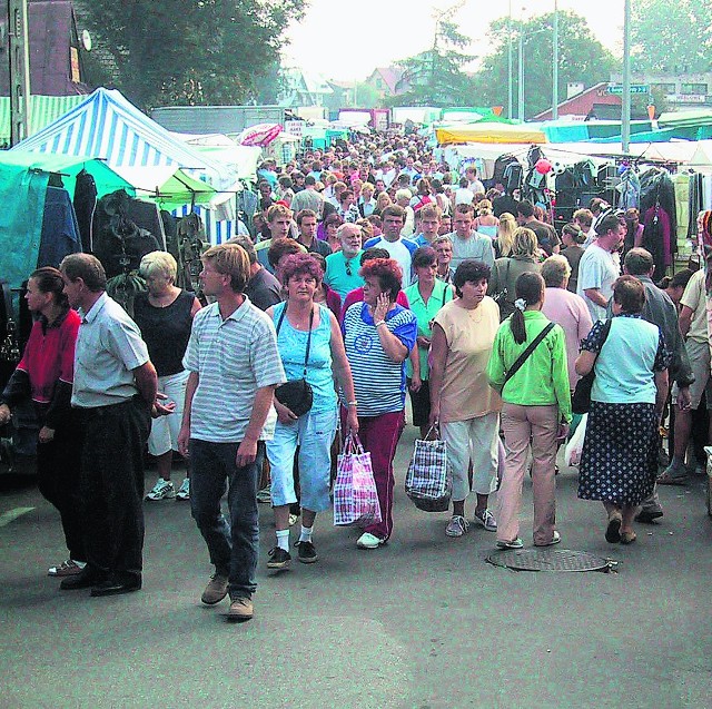 W skali roku jarmark odwiedza kilka milionów klientów, szczególnie ze Słowacji