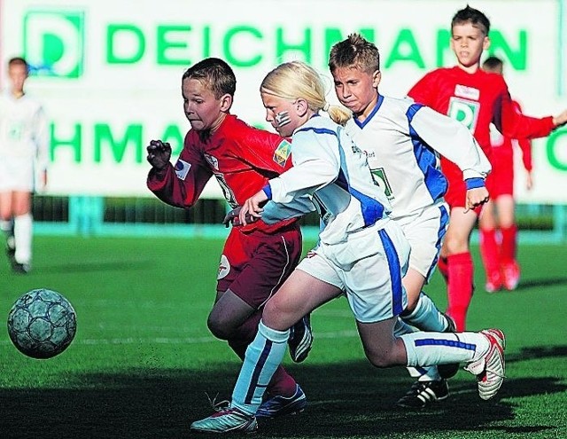 W Deichmann Mini Mistrzostwach Europy dziewczęta rywalizują na boisku z chłopcami. I to z powodzeniem