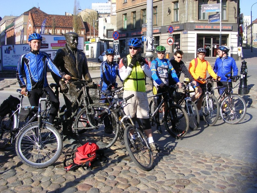 Jak dotąd miejscem zbiórki dla poznańskich  cyklistów...