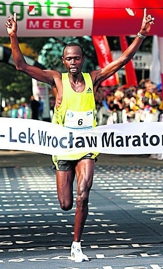 Uczestnicy programu na mecie poczują się jak S.K. Limo - wygrany 28. maratonu