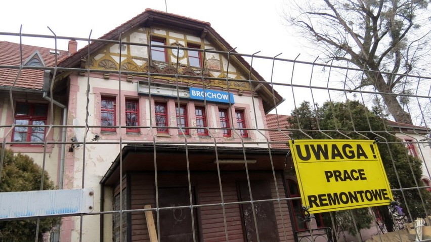 Wrocław: Remont dworca na Brochowie (ZDJĘCIA)