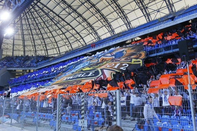 Stadion Lecha Poznań podczas meczu z Pogonią Szczecin.