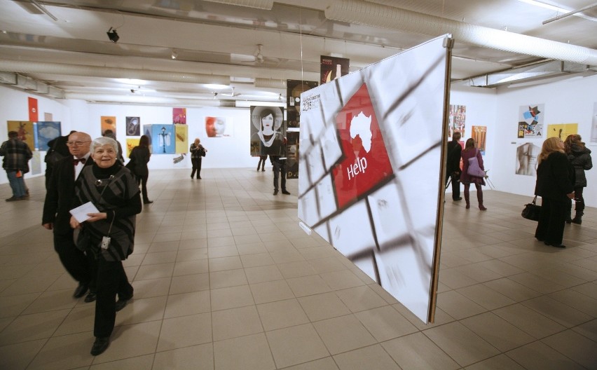 Katowice: Biennale Plakatu Polskiego w BWA [ZDJĘCIA]