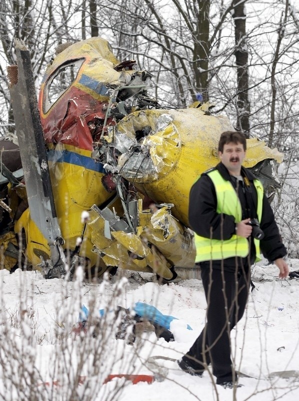 Dwie osoby zginęły rano w katastrofie śmigłowca na A4 