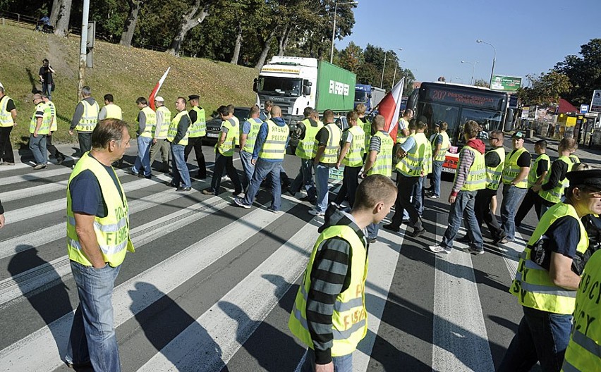 Protest w Gdańsku: Rybacy walczą o uchylenie im kar