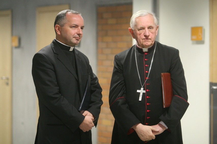 Abp Damian Zimoń odchodzi na emeryturę [ZDJĘCIA]