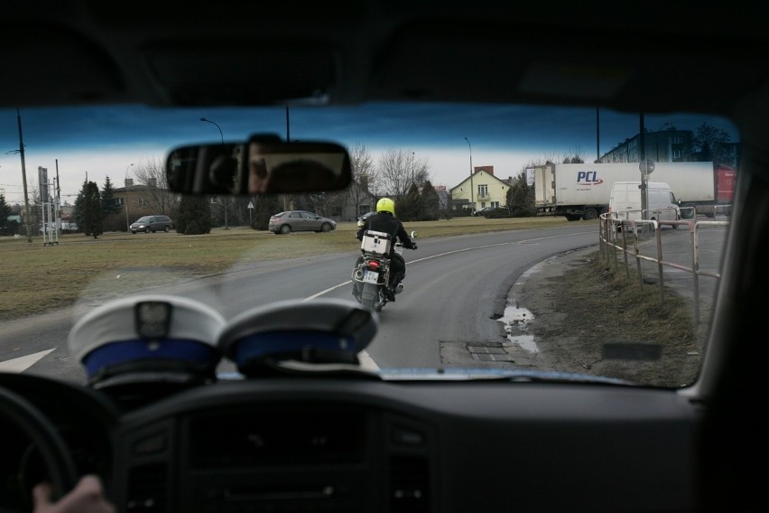 Pościg będzińskiej policji za motocyklistą [ZDJĘCIA i WIDEO]