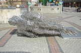 Poznań: Rzeźba Golema zdemolowana