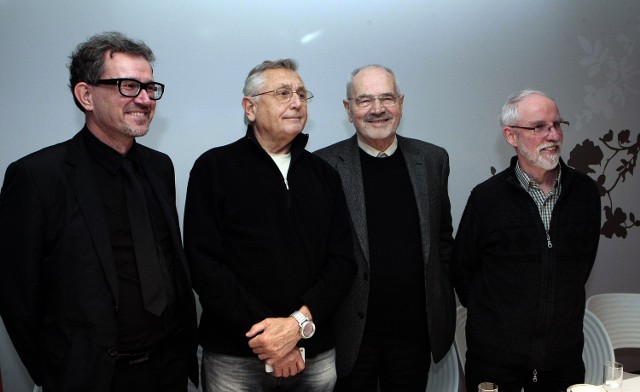 Od lewej: szef festiwalu Jerzy Moszkowicz, Jiri Menzel, Sylwester Chęciński oraz Co Hoedeman