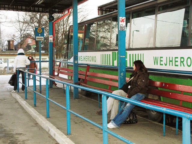 Wejherowskie PKS musiało zawiesić kursy autobusów na półwysep
