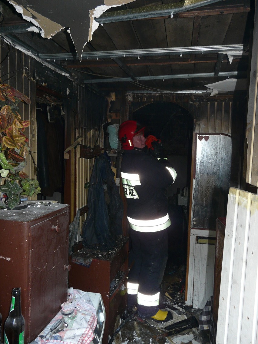 Pożar w mieszkaniu przy ul. Kołłątaja. Jedna osoba w szpitalu (ZDJĘCIA)