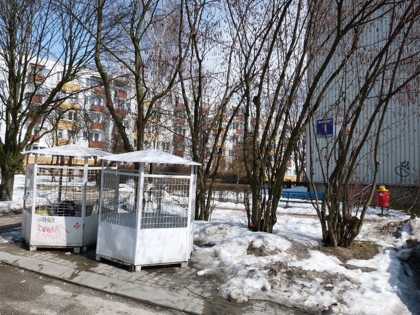 Lublin: Wyrzucili na śmietnik prace swoich studentów