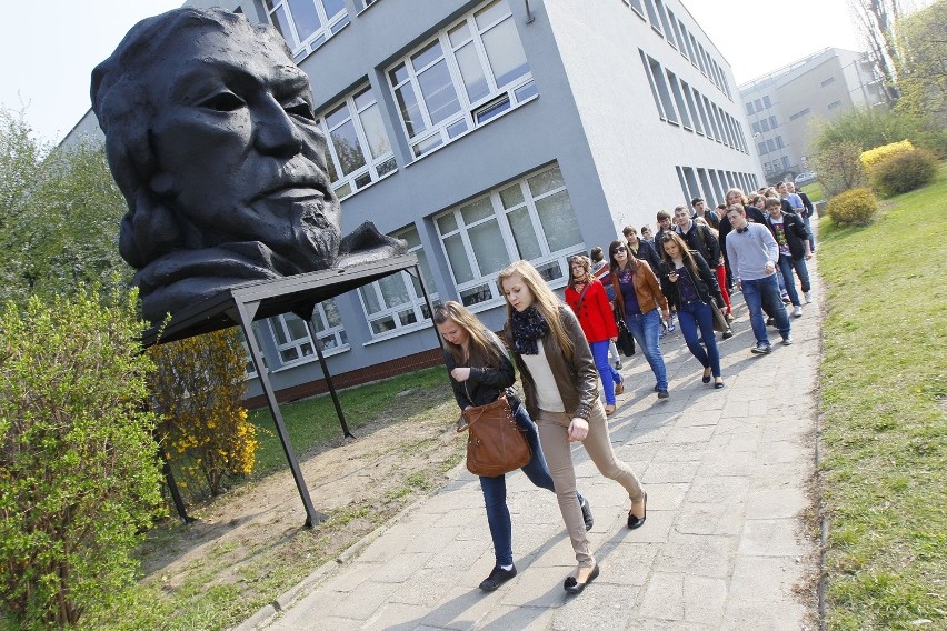 Poznań: Odsłonięto głowę Henryka Wieniawskiego [ZDJĘCIA]