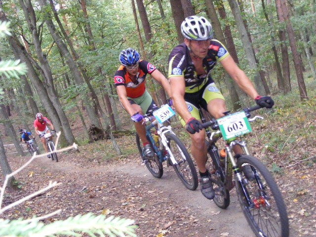 Dziewicza Góra to w najbliższej okolicy Poznania najbardziej wymagający podjazd. Organizatorzy cyklu MTB Maraton Cup obiecują jednak, że znajdą w Wielkopolsce i trudniejsze  trasy