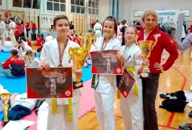 - Jesteśmy bardzo dumni z osiągnięć naszych zawodników, gratulujemy woli walki - czytamy w komunikacie przesłanym przez Paulinę Sadłos z z Inowrocławskiego Klubu Karate Kyokushin