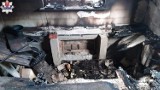 Pożar domu w powiecie tomaszowskim. Strażacy znaleźli zwłoki mężczyzny leżące w częściowo spalonym łóżku