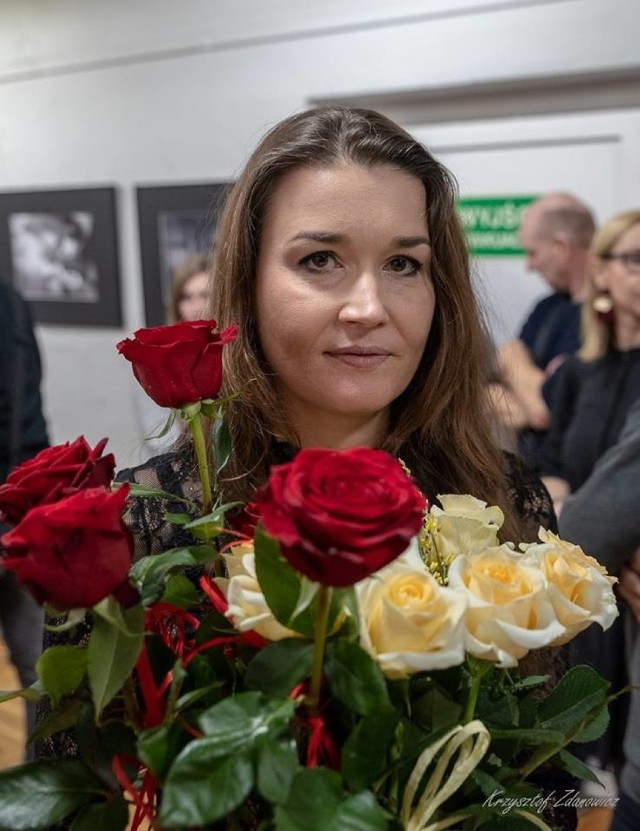 W galerii Domu Kultury Idalin otwarto nową wystawę fotografii Anny Wróblewskiej ”Niecodzienność”.