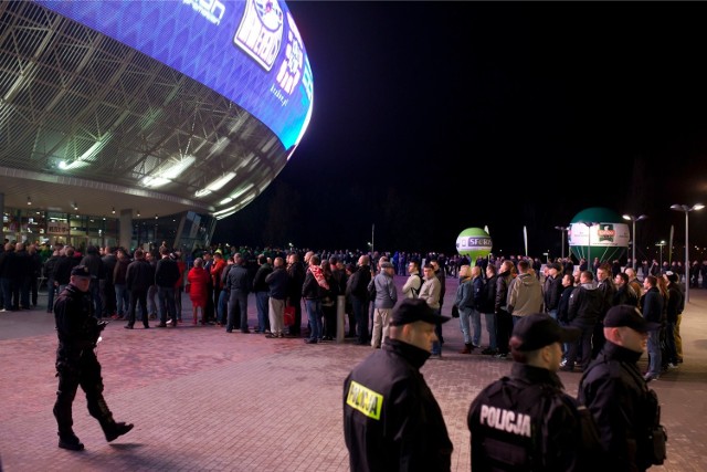 Kraków Arena jest chętnie odwiedzana przez mieszkańców i turystów, ale  ma groźne oraz kosztowne sekrety