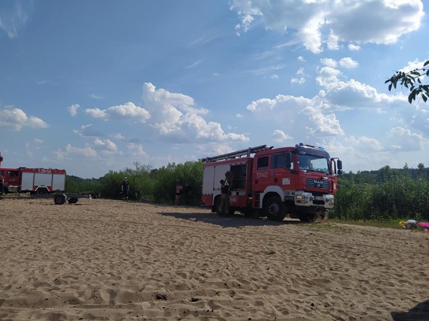 Mężczyzna utonął w zbiorniku Próba w gminie Brzeźnio ZDJĘCIA