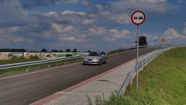 Wiadukt nad A1 na drodze gminnej między Rokszycami a Piotrkowem otwarto 16.08.2021