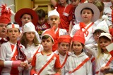 Uczniowie SP nr 11 w Jarosławiu kibicują reprezentacji Polski [FOTO]
