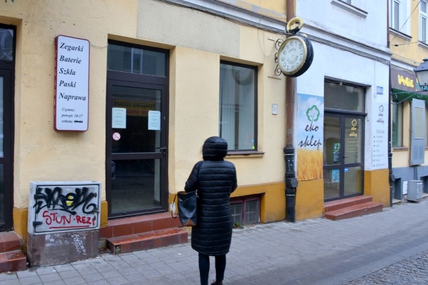 Słynny zakład zegarmistrzowski z wielkimi tradycjami, działający ponad 140 lat w Kielcach  przy ulicy Małej został zamknięty. Dlaczego?