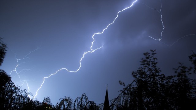 Kolejny dzień w Nysie z ostrzeżeniem meteorologicznym. Możliwe burze z gradem.