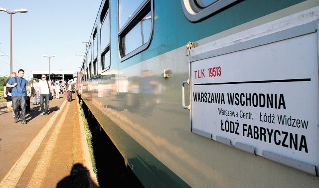 TLK 19513 - pociąg, który lubi czekać na stacji Łódź-Widzew