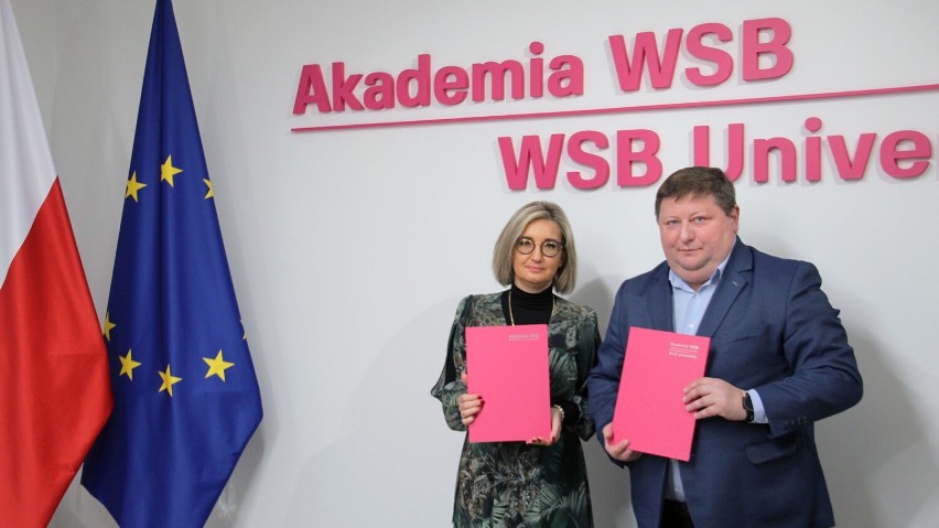 Elżbieta Rudzka i dr Rafał Rebilas podpisali porozumienie o...