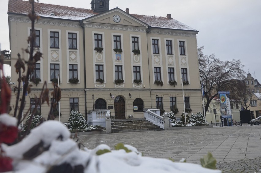 Grodzisk Wielkopolski pod białą pierzynką. Spadł pierwszy...