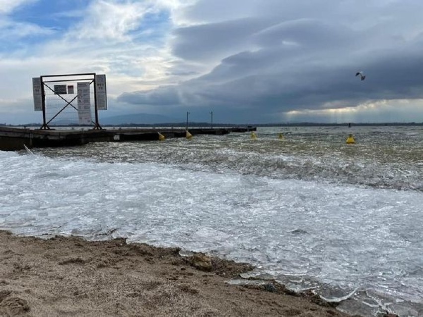 Tak wyglądał zalew z plaży w Borzygniewie w sobotę