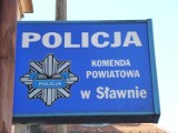 Sławno. Policja: 13-latek groził scyzorykiem 16-latkowi